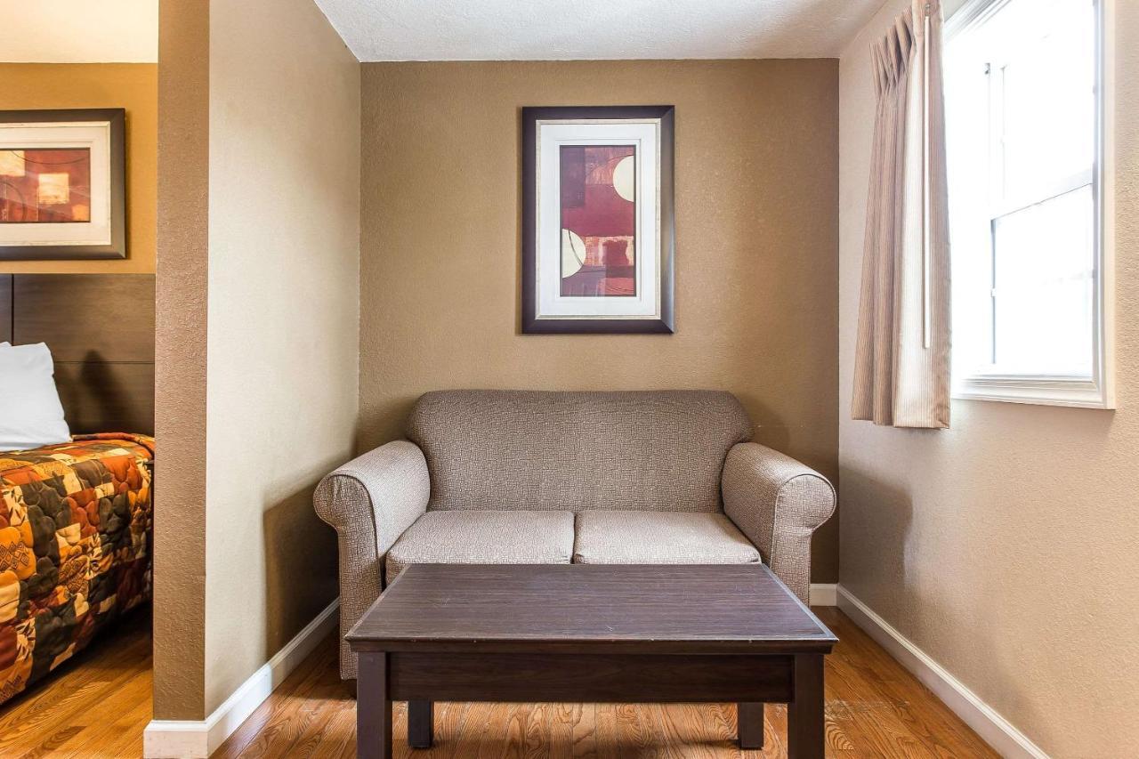 Rodeway Inn & Suites Nags Head Esterno foto